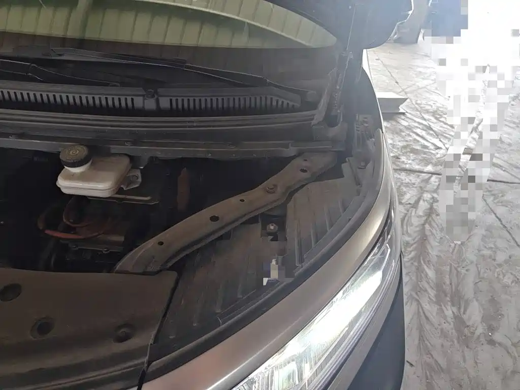 Denza D9 2023 2022 DM-i 970 AWD Flagship