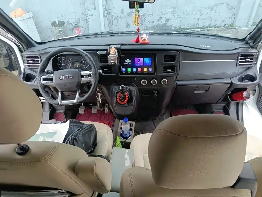 Jiangling JMC Fushun 2023 2022 2.0T Manual Multi-purpose Passenger Vehicle Short Wheelbase Medium-high Roof 6-seater
