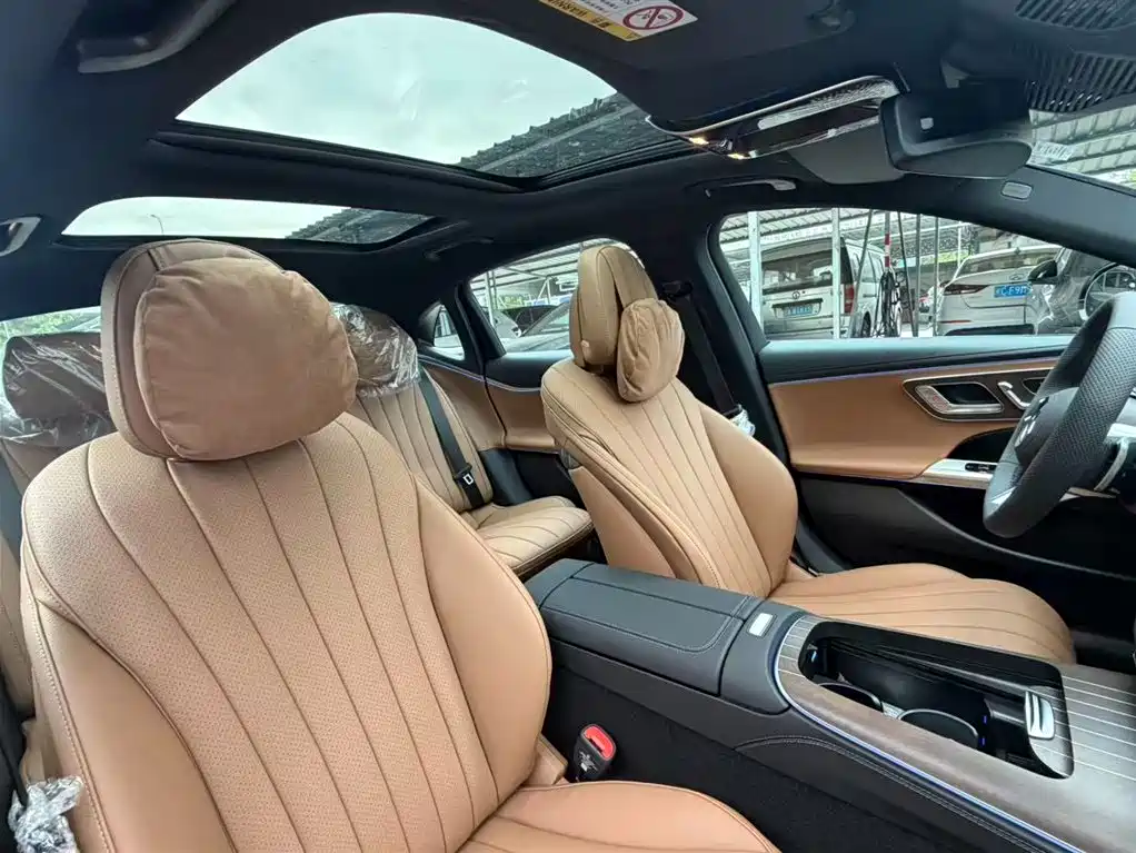 MERCEDES-BENZ E-CLASS