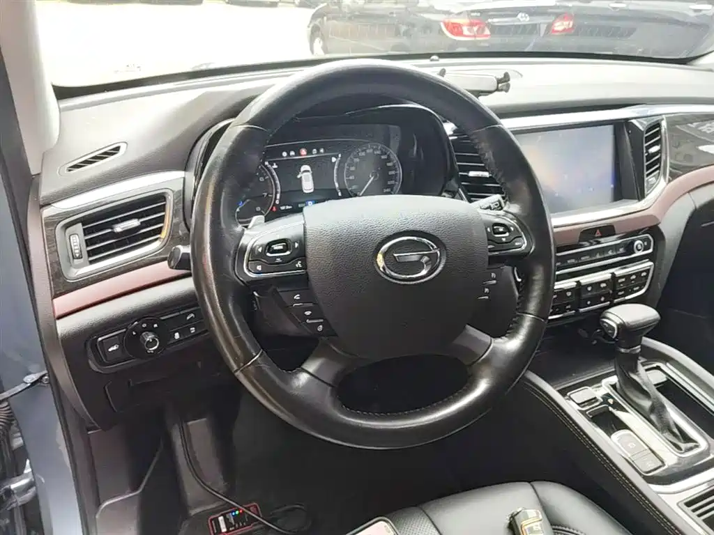 GAC Trumpchi Trumpchi GS8 2017 320T 2WD Luxury Smart Connect (7-seater) фото 11