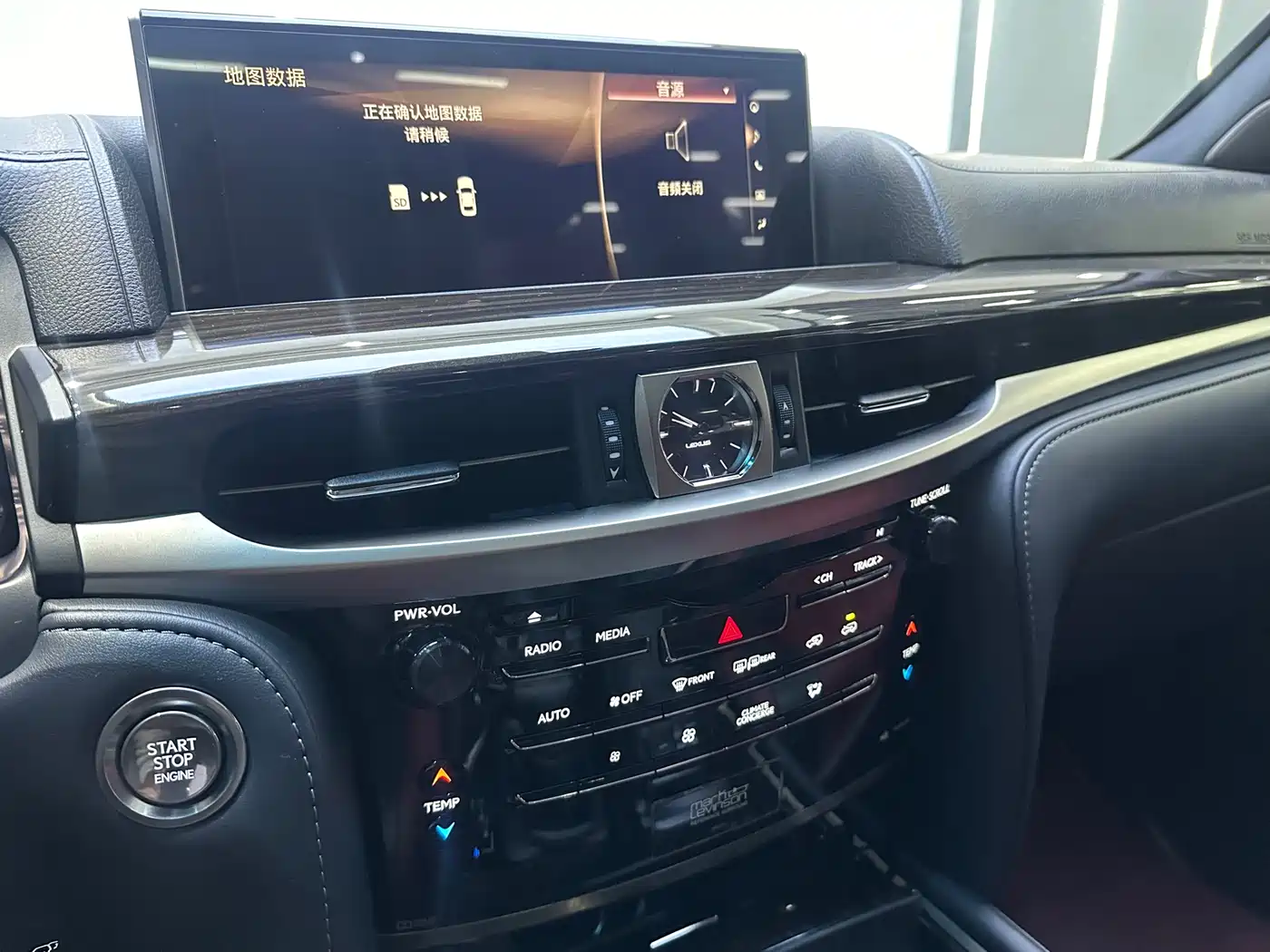 Lexus LX 2019 570 Prestige Luxury Edition фото 18