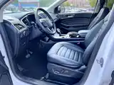 Фото 14 - Ford Edge