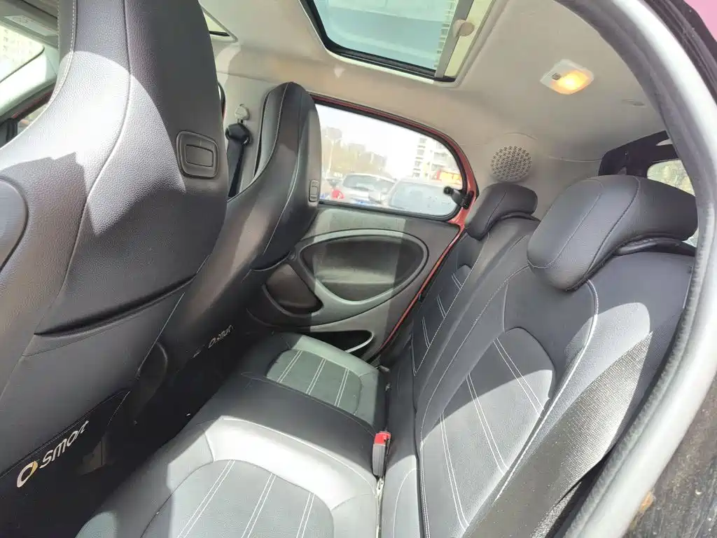 smart forfour 2018 2016 Model 0.9T 66kW Pioneer Edition
