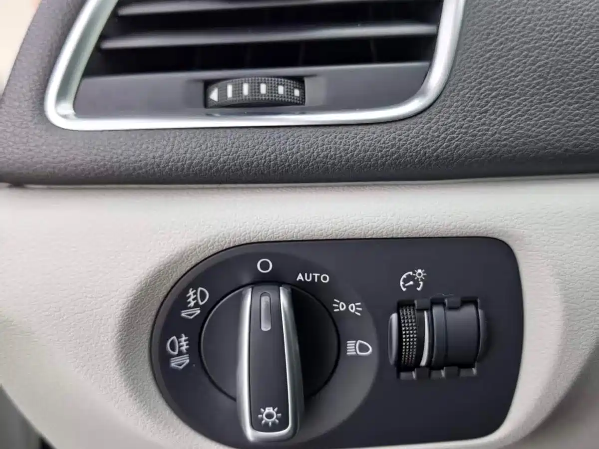 Фото 7 - Audi Q3