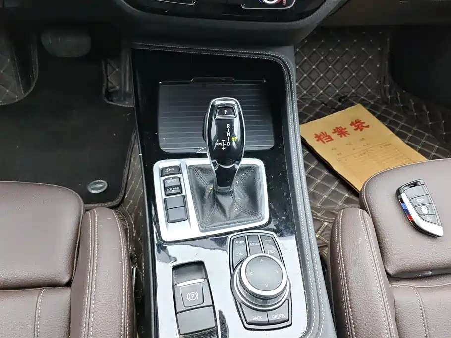 BMW 1 Series 2021 125i M Sport Black Night Edition фото 16