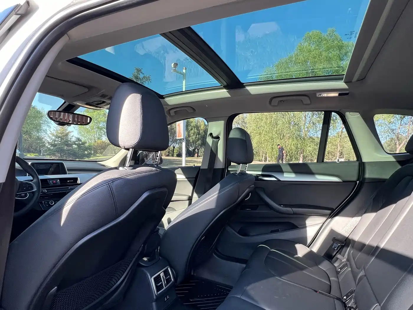 BMW X1 2019 sDrive20Li Leading Model фото 14