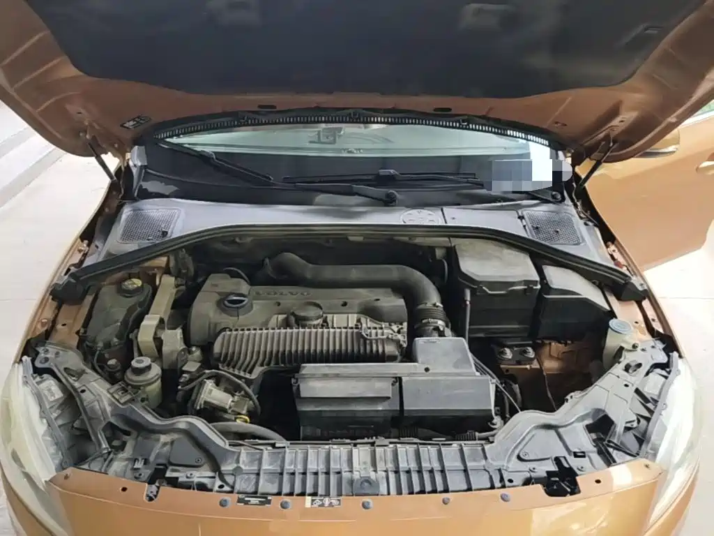 Фото 20 - Volvo S60