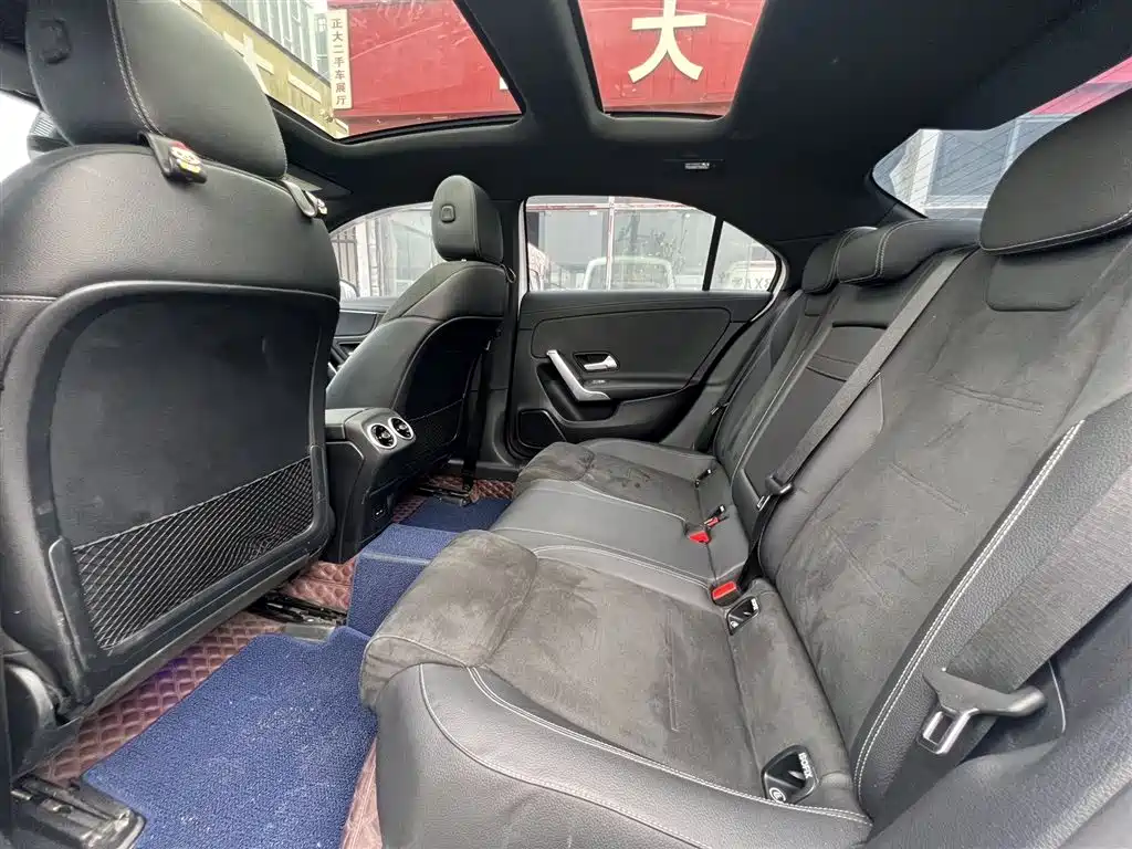 Mercedes-Benz A-Class 2020 Facelift A 200 L Sport Sedan Dynamic фото 7