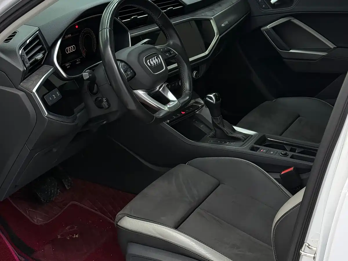 Audi Q3 2023 35 TFSI Fashion Dynamic (1.4T) фото 9