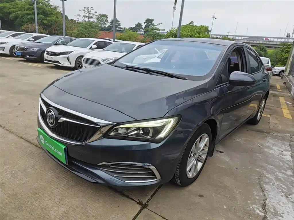 Buick Verano 2018 Sedan 20T Dual Clutch Leading фото 2