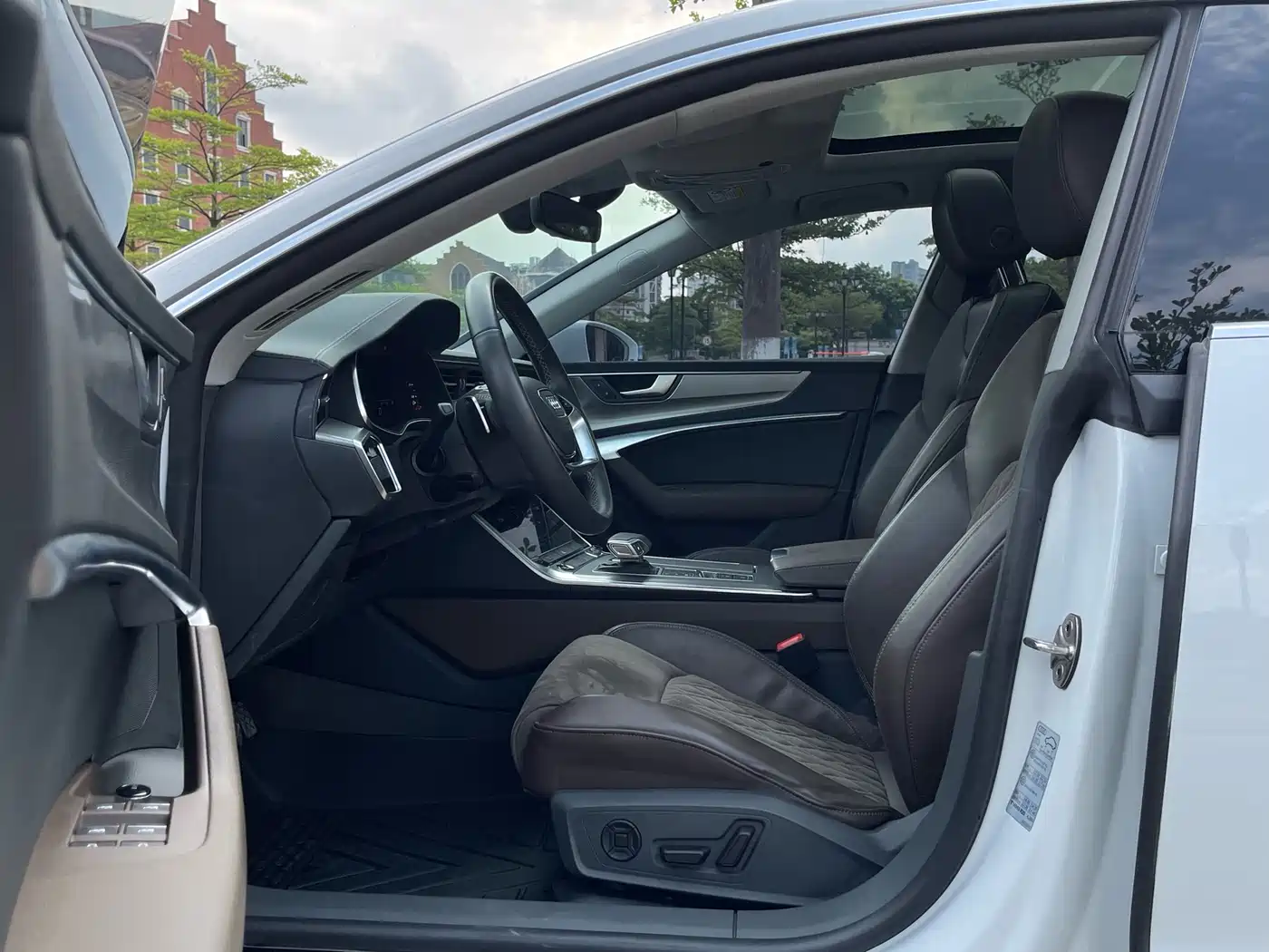 Audi A7L 2022 45 TFSI quattro S-line Paladin фото 12