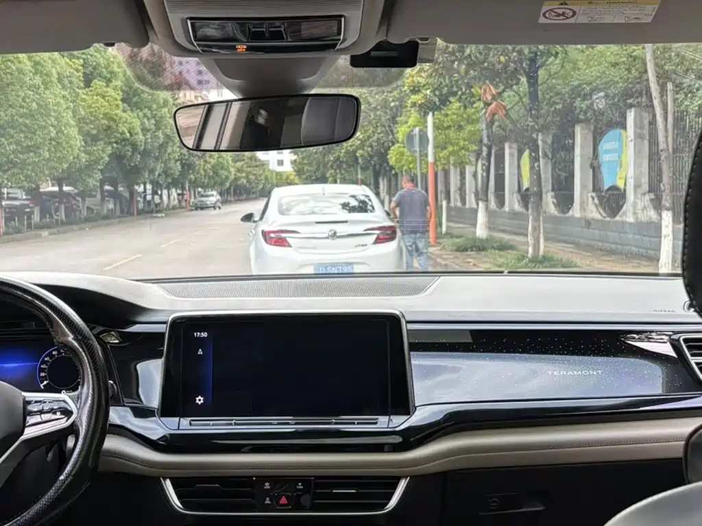 Photo 19 - Volkswagen Teramont