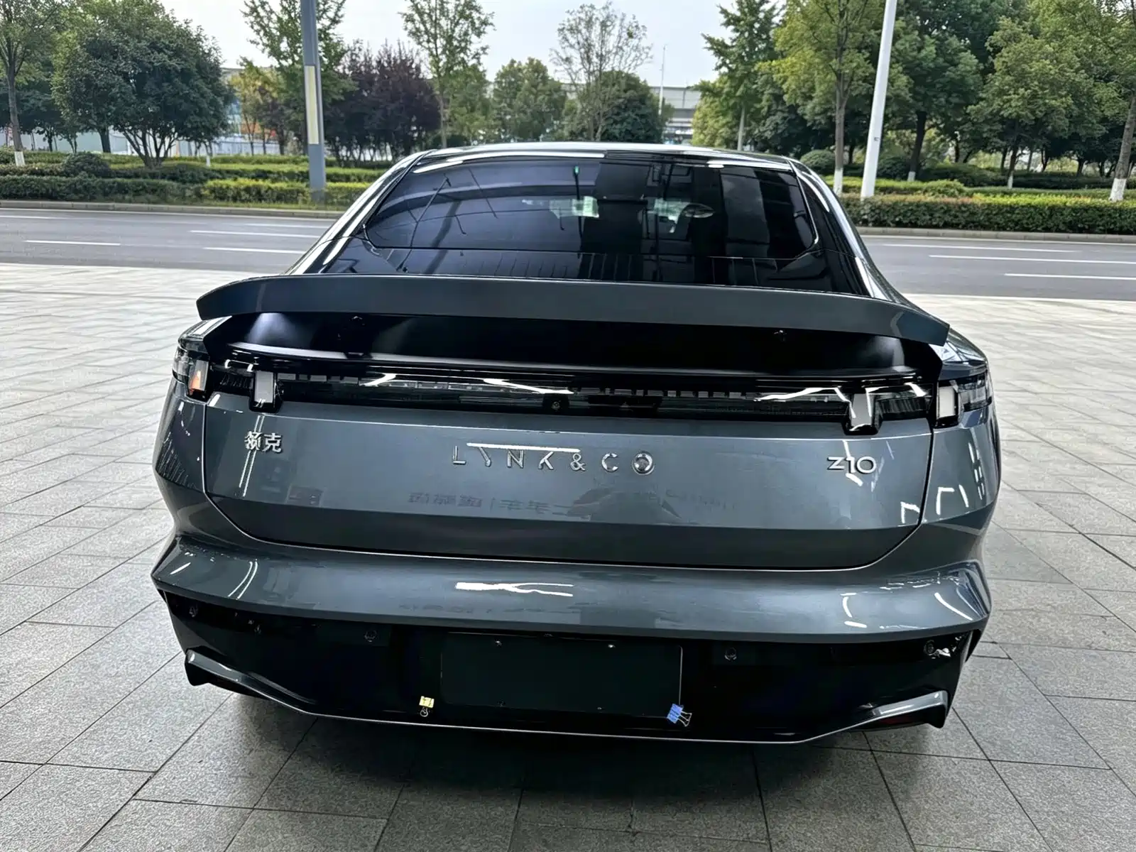 صورة 6 - Lynk & Co Z10