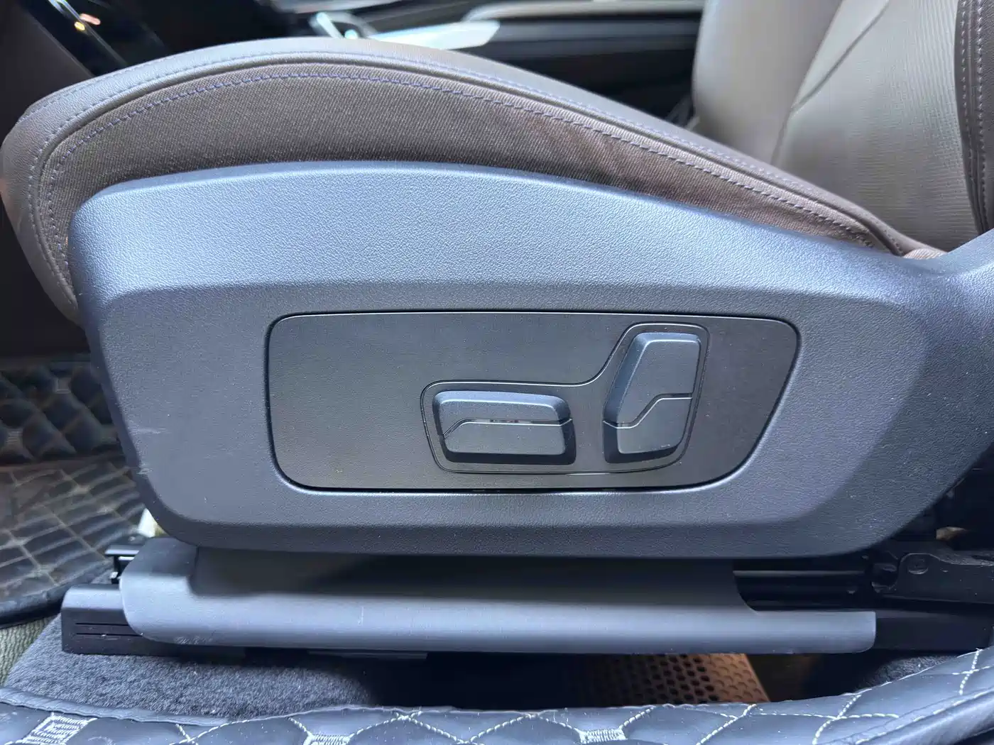 BMW X1 2023 sDrive20Li X Design Package фото 19