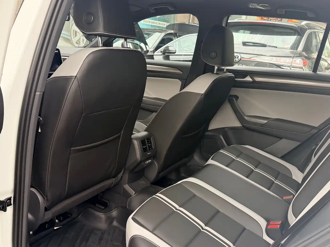 Volkswagen Tayron 2025 2025 Shared Joy 330TSI