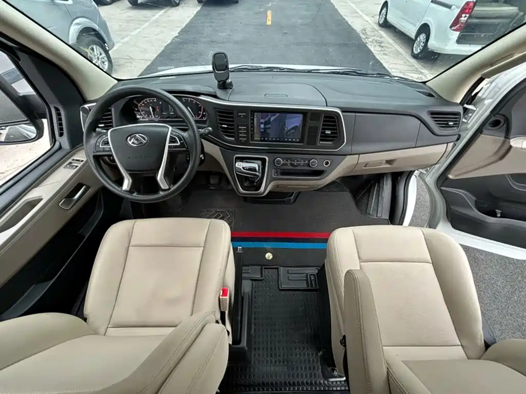 Maxus Xintu V80 2025 2025 PRO Aoyun 2.0T AMT Long Wheelbase Medium Roof 6/7/8/9-Seater