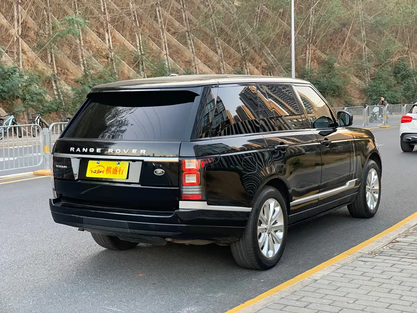 Land Rover Range Rover 2014 3.0 SC V6 Vogue фото 19