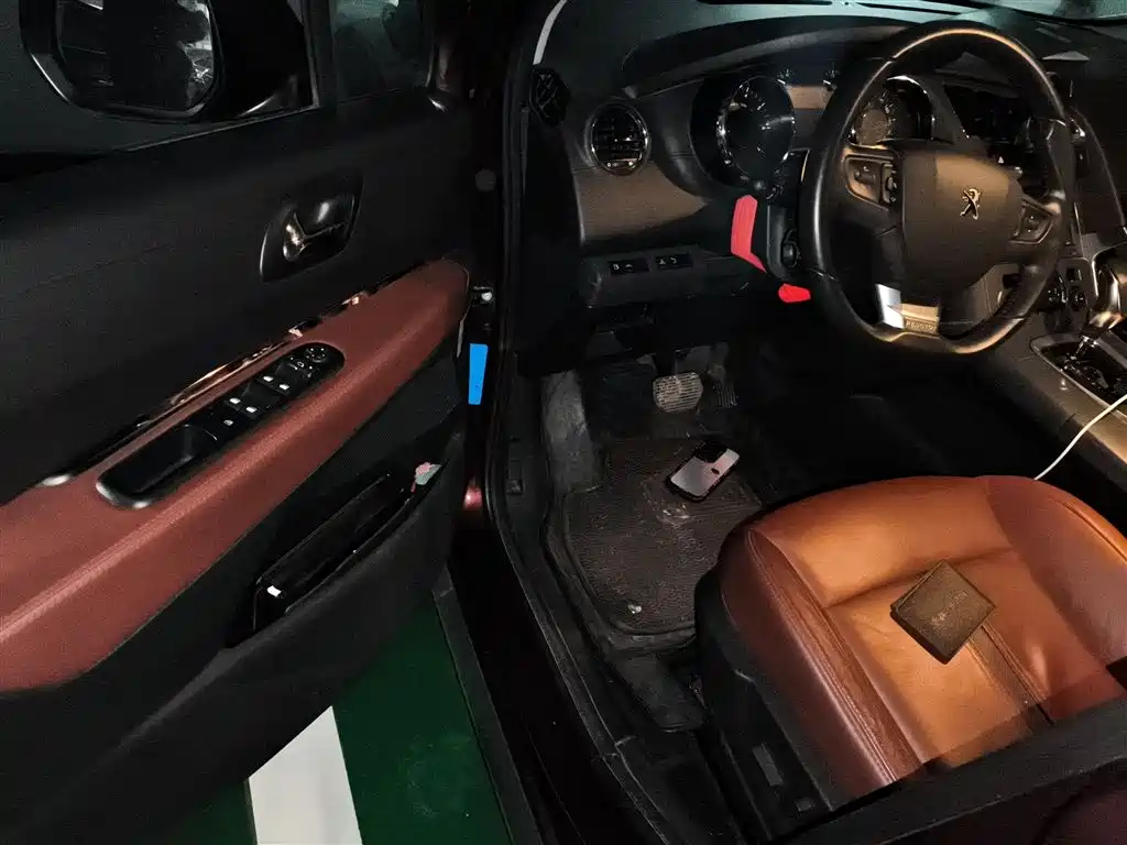Peugeot 3008 2016 2.0L Automatic Trend Edition фото 14