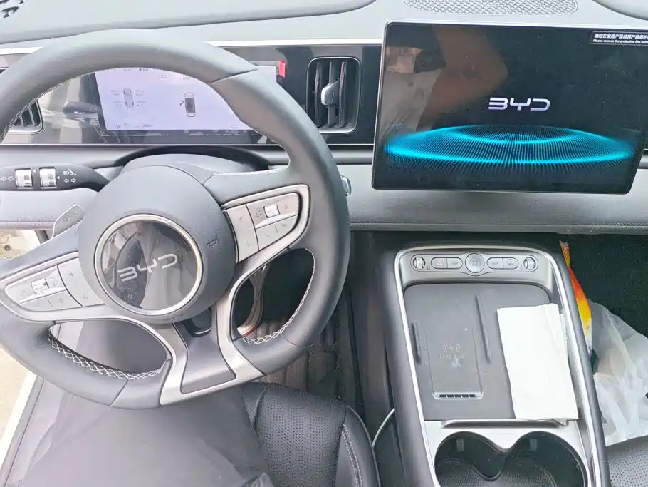 BYD Hai Shi 05 EV 2025 2025 520KM Smart Navigation Edition
