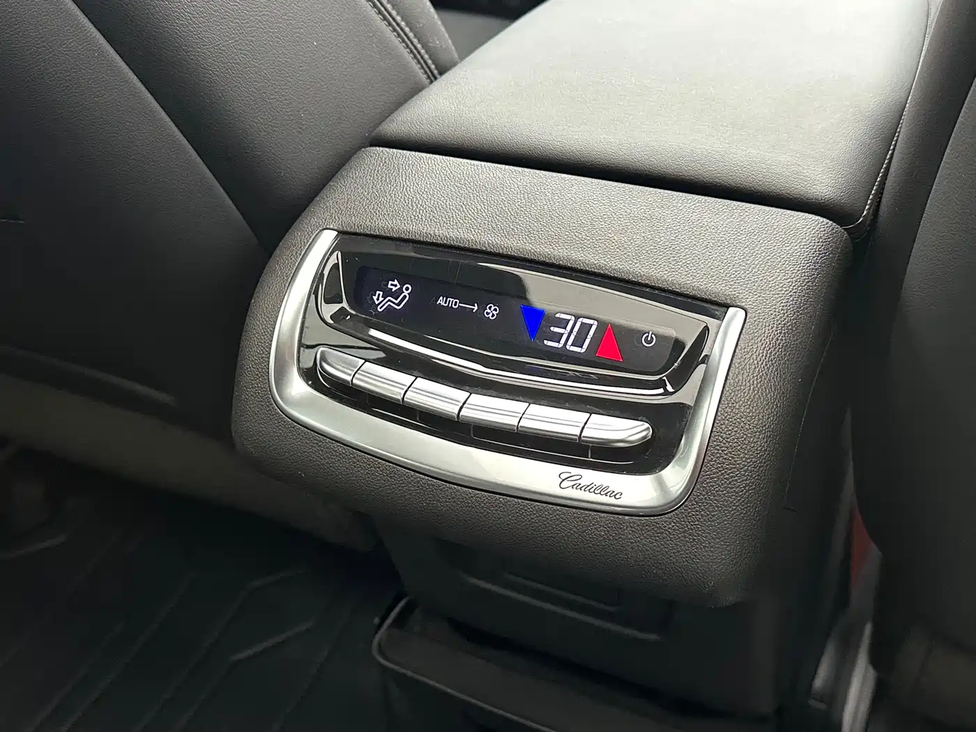 Cadillac XT6 2020 28T 6-Seater 4WD Luxury Model фото 16