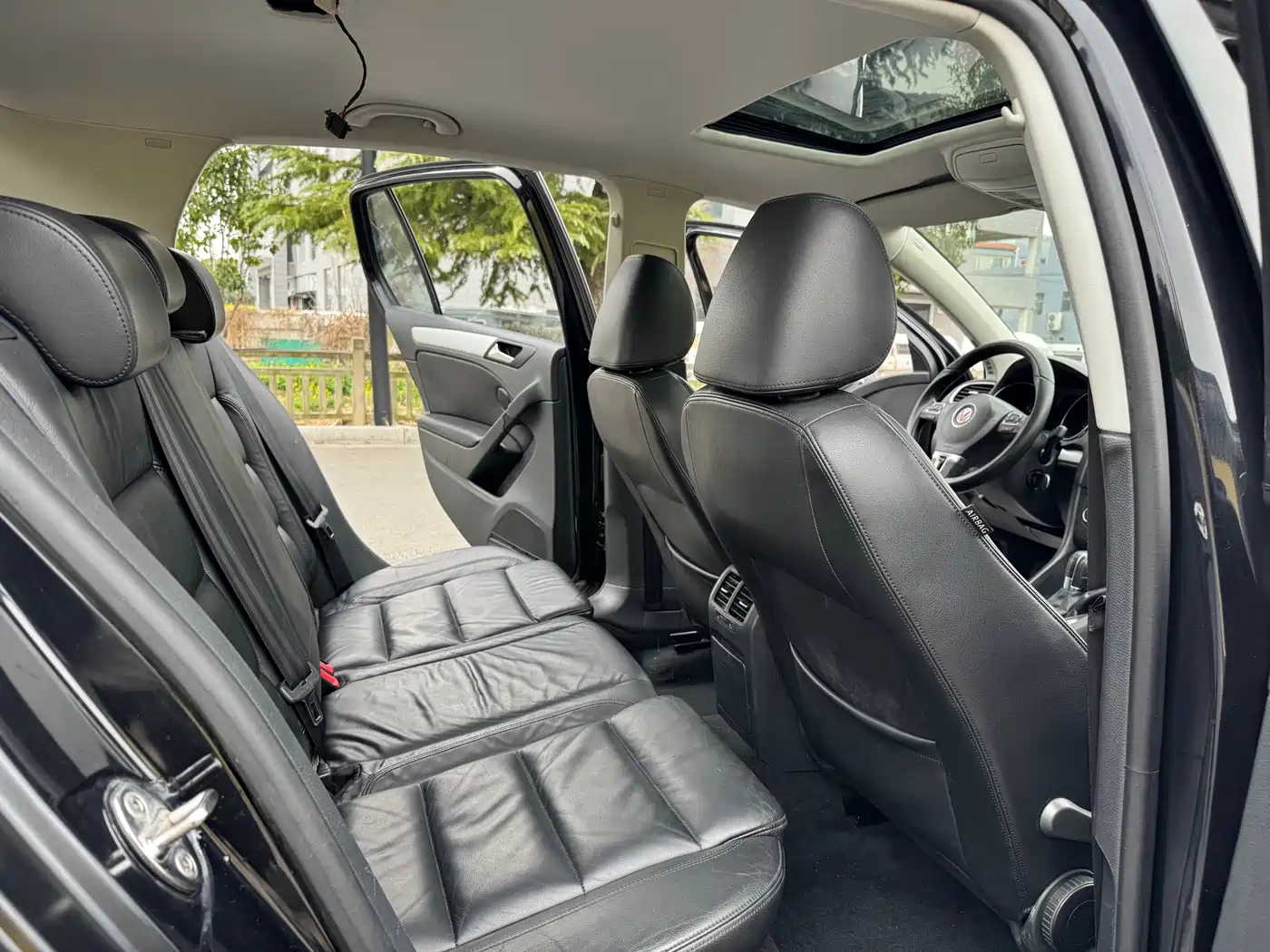 Volkswagen Golf 2012 1.4TSI Automatic Luxury фото 13
