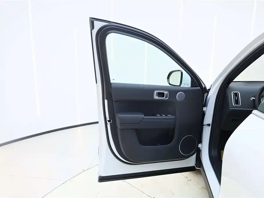 Li Auto Li L8 2026 2025 Max Smart Renewal Edition