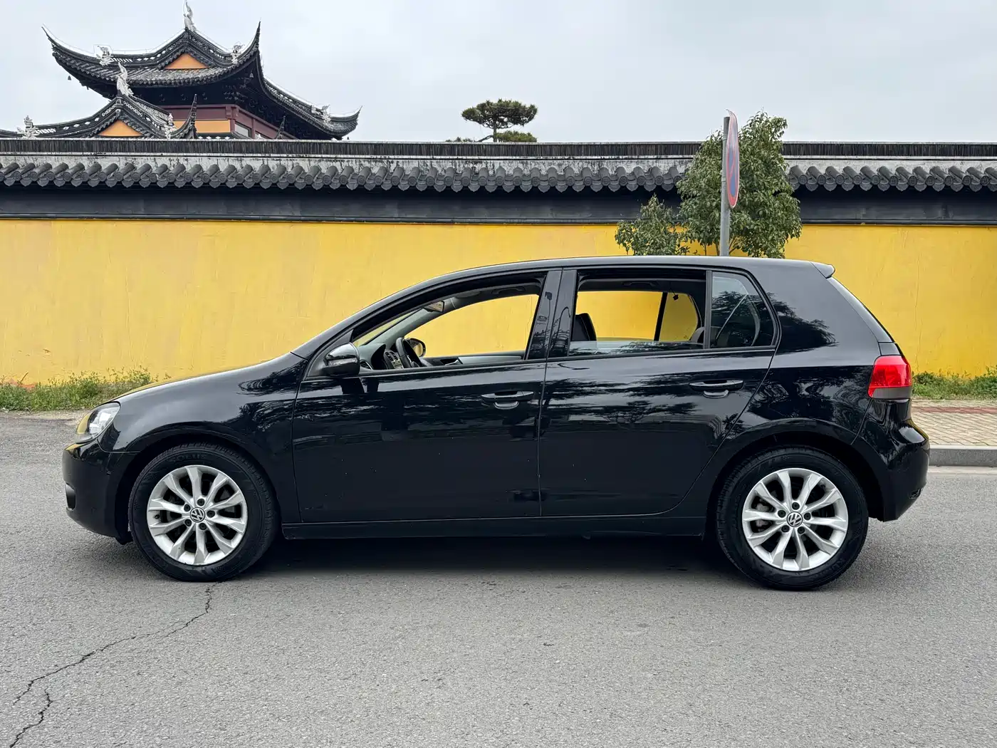 Volkswagen Golf 2012 1.4TSI Automatic Luxury фото 4