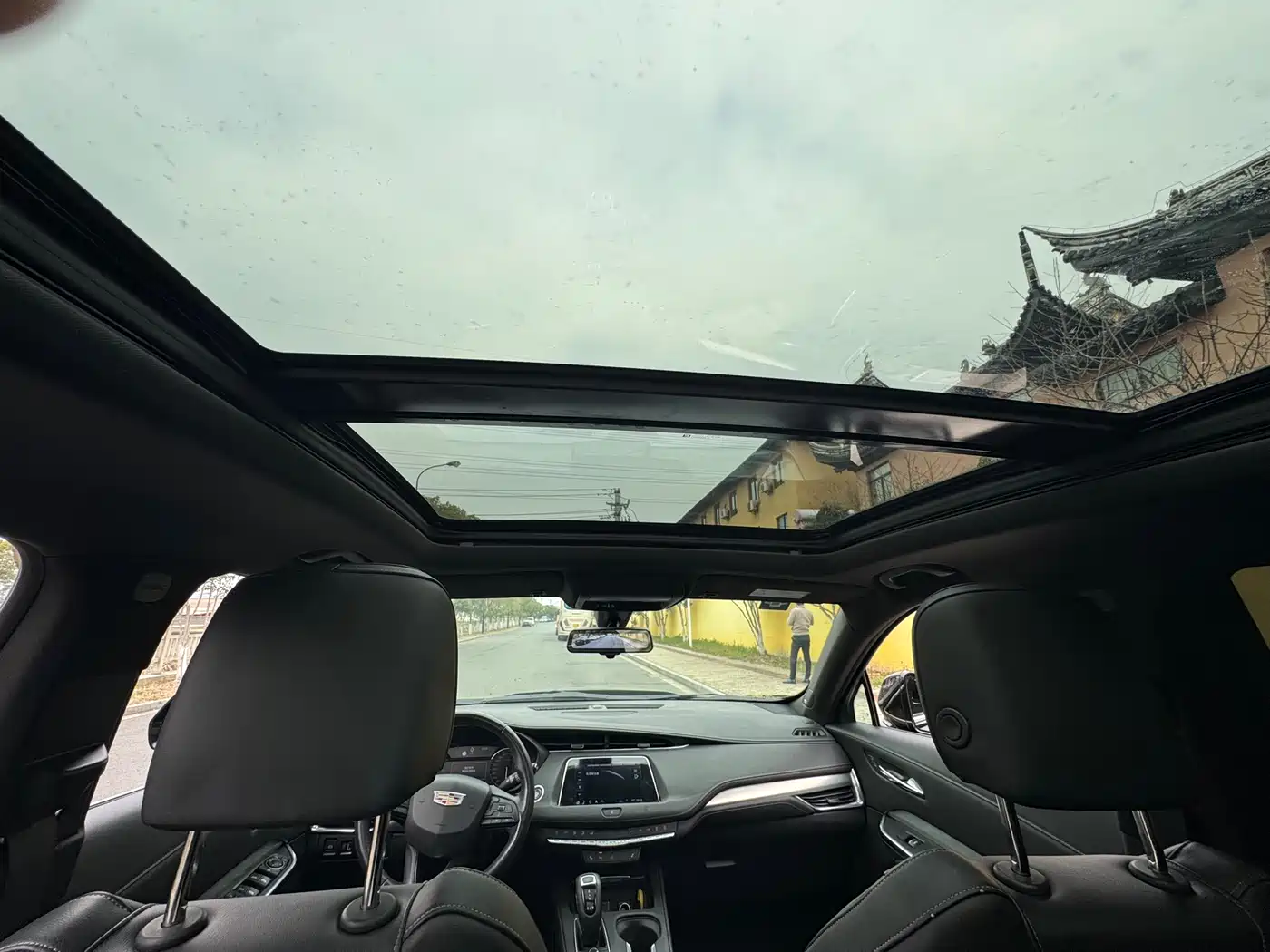 Cadillac XT4 2018 28T FWD Leading Edition фото 10