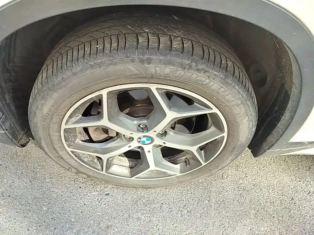 BMW X1 2016 xDrive20Li Luxury Model фото 23