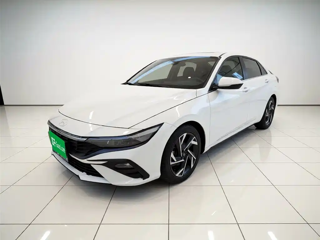 Hyundai Elantra 2023 1.5L CVT GLX Elite Edition