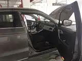 Фото 20 - Geely Atlas