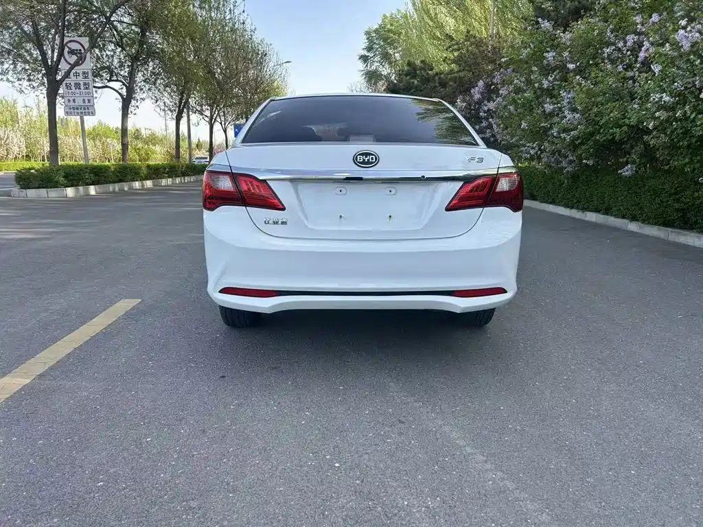 Фото 13 - BYD F3