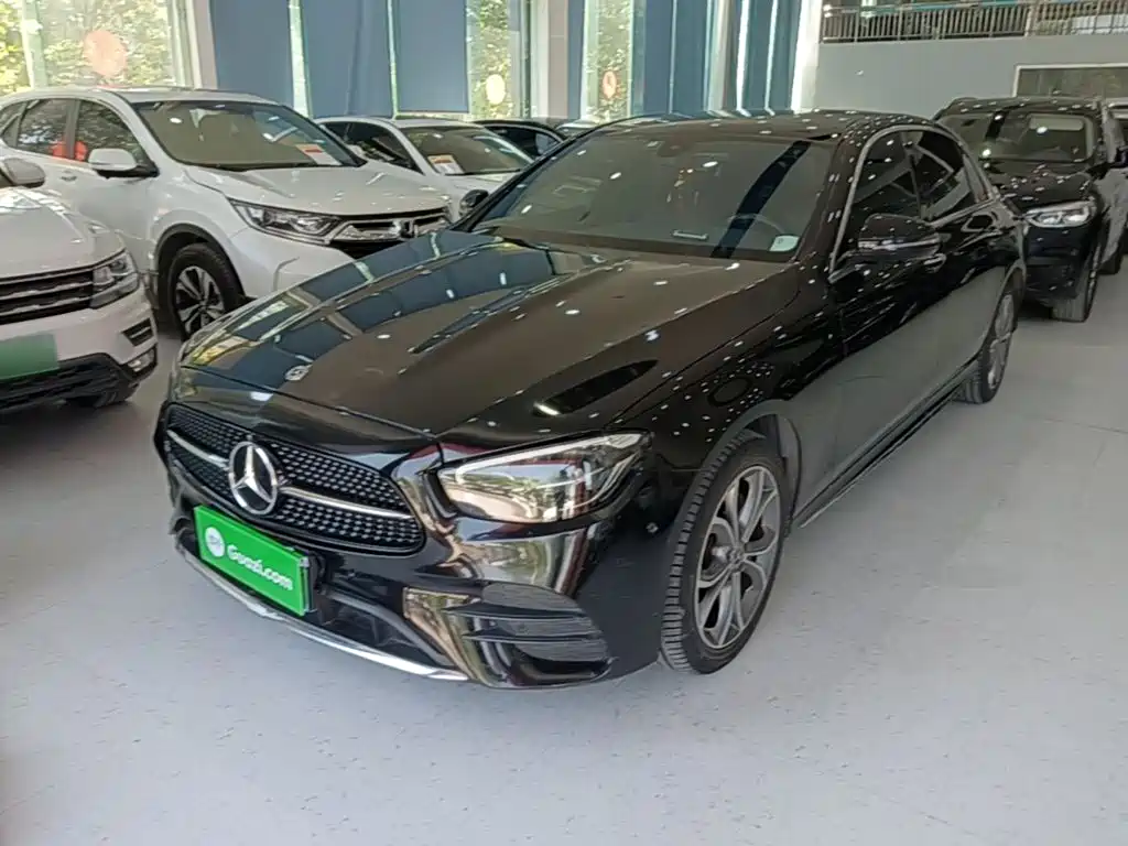MERCEDES-BENZ E-CLASS