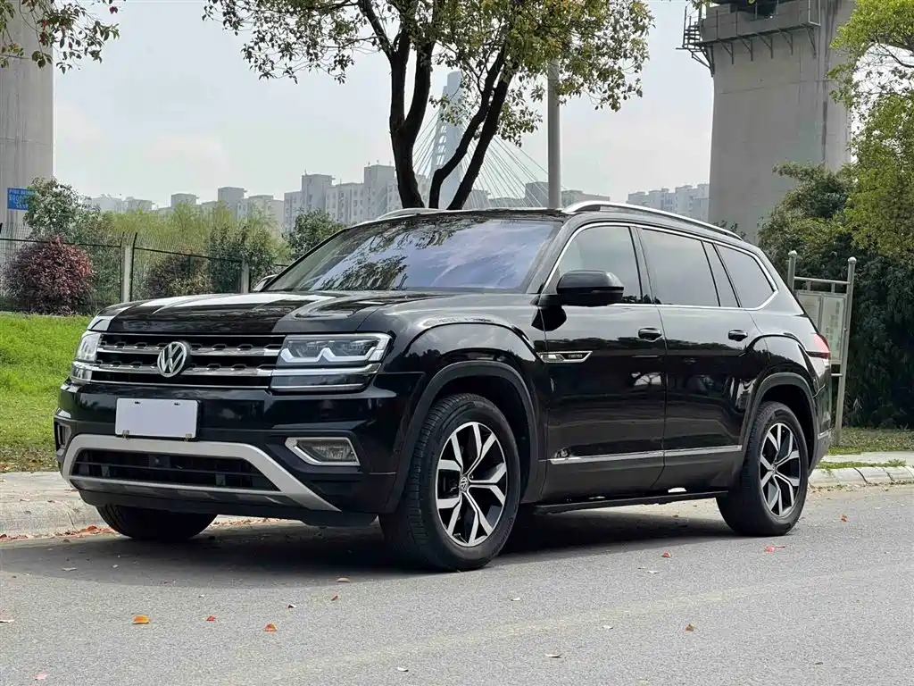Volkswagen Teramont 2020 380TSI 4WD Luxury Edition China VI фото 2