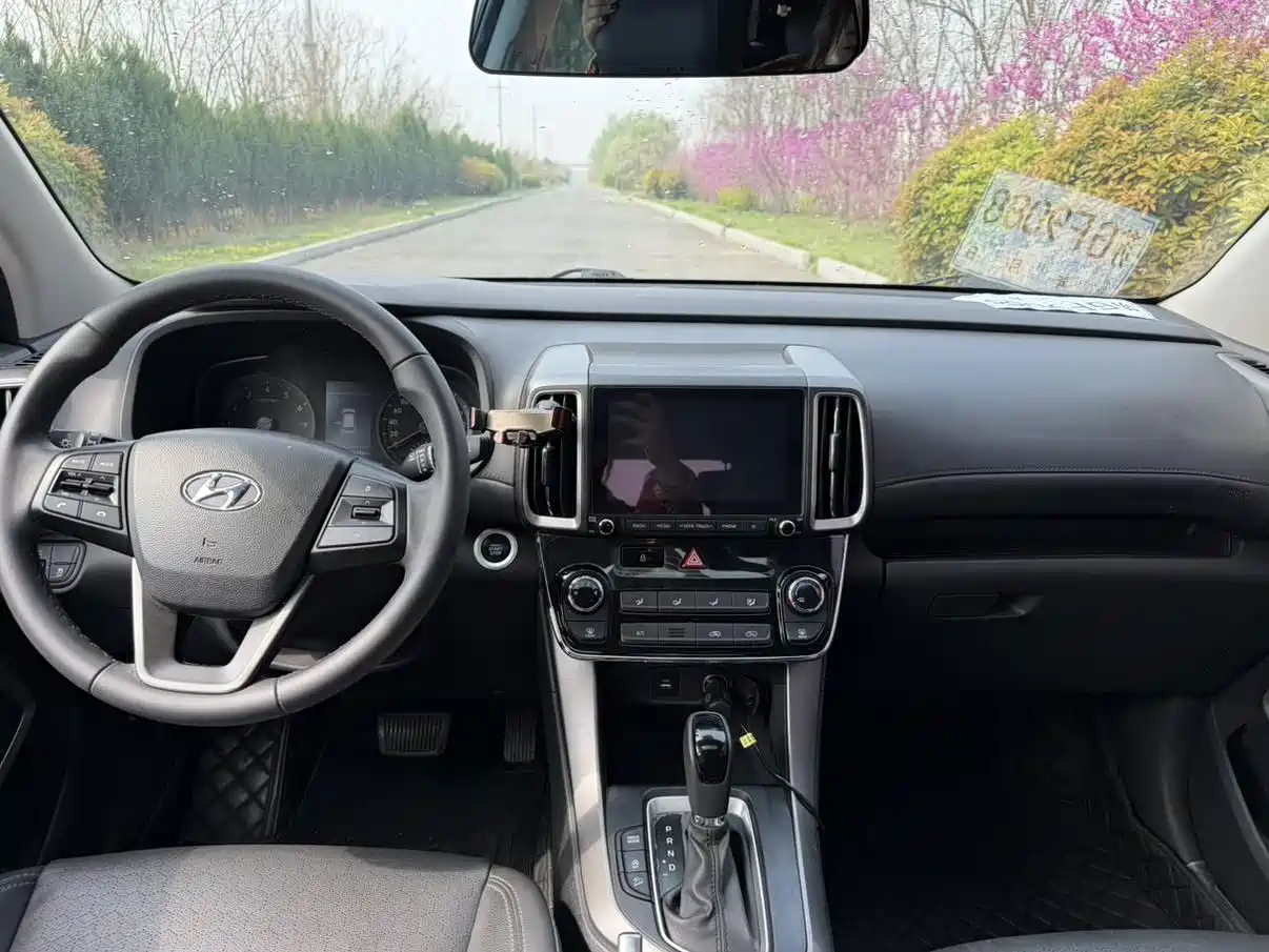 Hyundai Beijing Hyundai ix35 2019 2.0L Automatic 2WD Zhiyong·Smooth Enjoy China VI фото 7