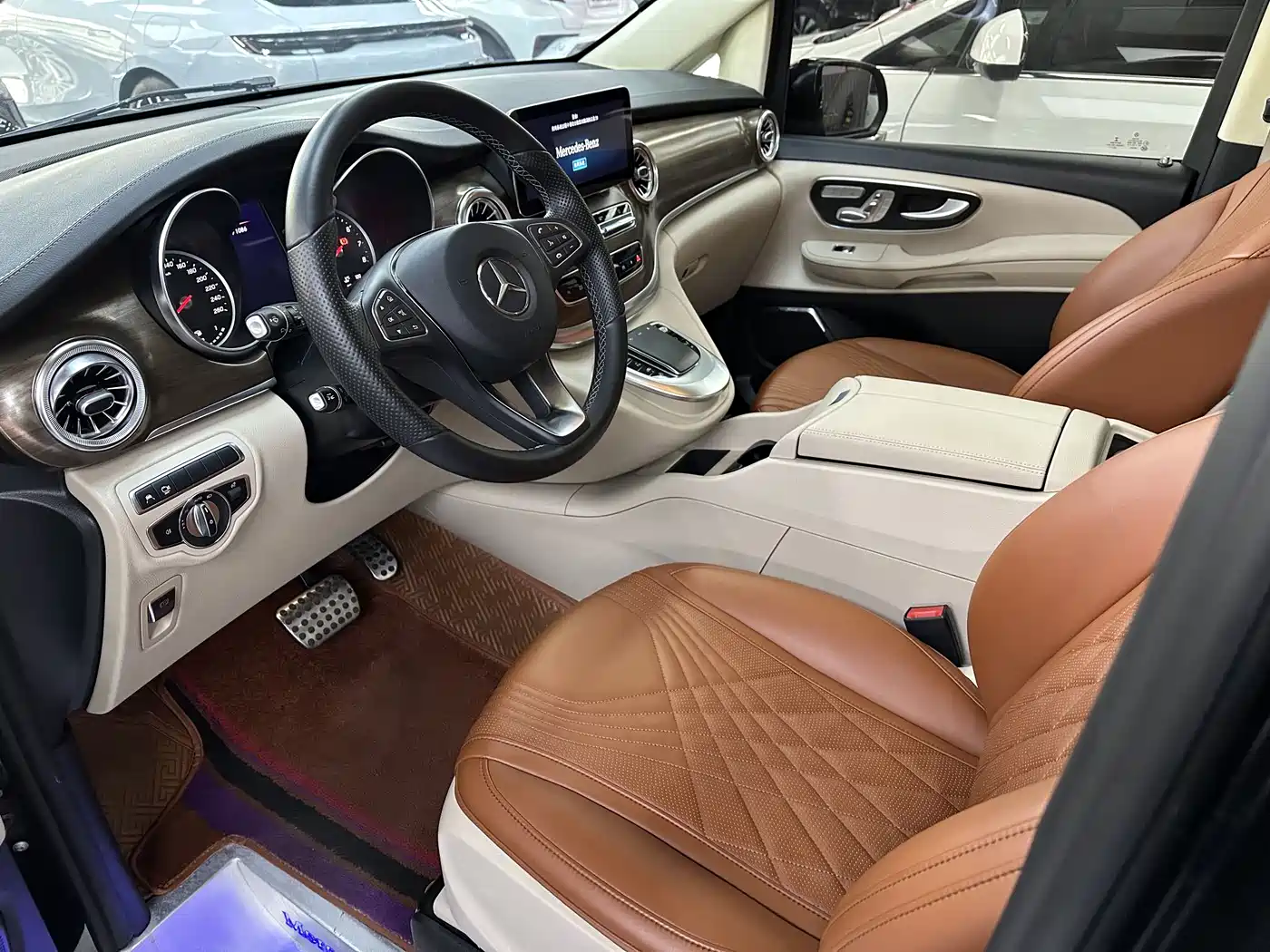 MERCEDES-BENZ V-CLASS