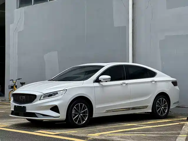 Geely Emgrand GT 1.8T, Navigator, +
