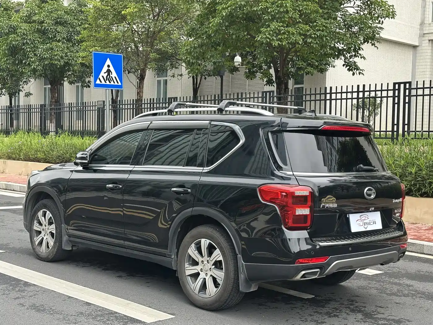 GAC Trumpchi Trumpchi GS7 2017 320T 2WD Luxury Smart Connect фото 4