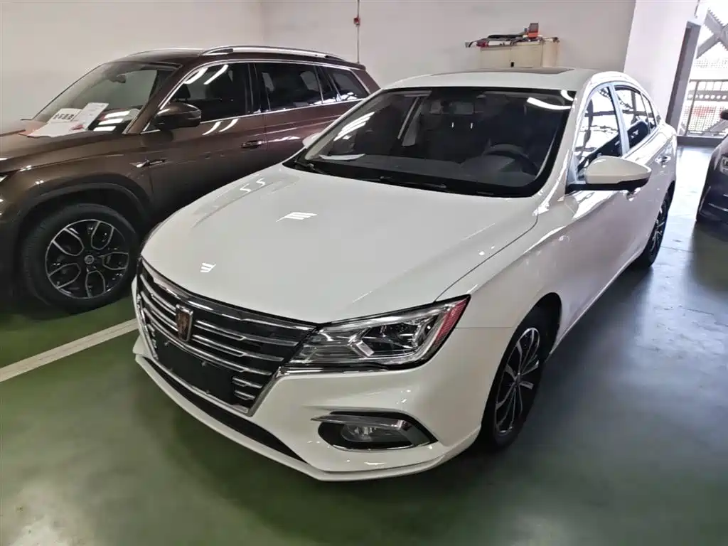 Roewe i5 2020 1.5L Automatic 4G Connected Premium Flagship Edition