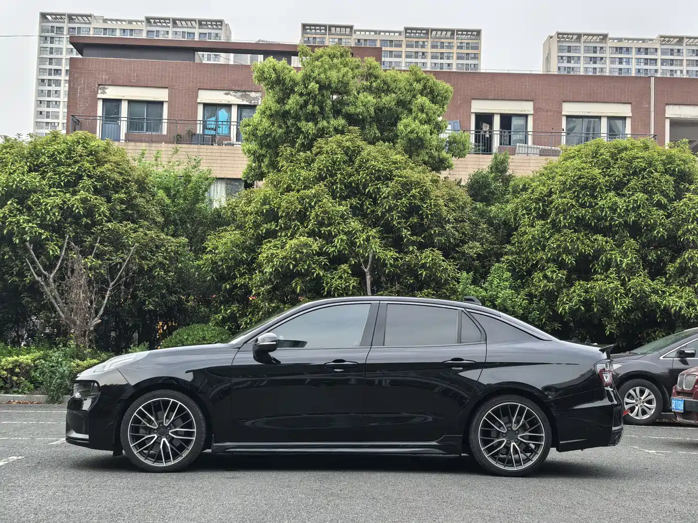 Lynk & Co 03 2022 03+ 2.0TD Auto Wind Rider Edition фото 3