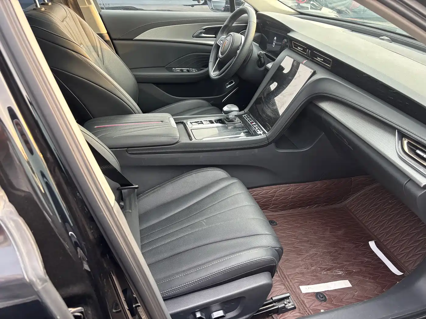 Hongqi H5 2024 1.5T DCT Smart Connect Flag Rhythm Edition фото 7