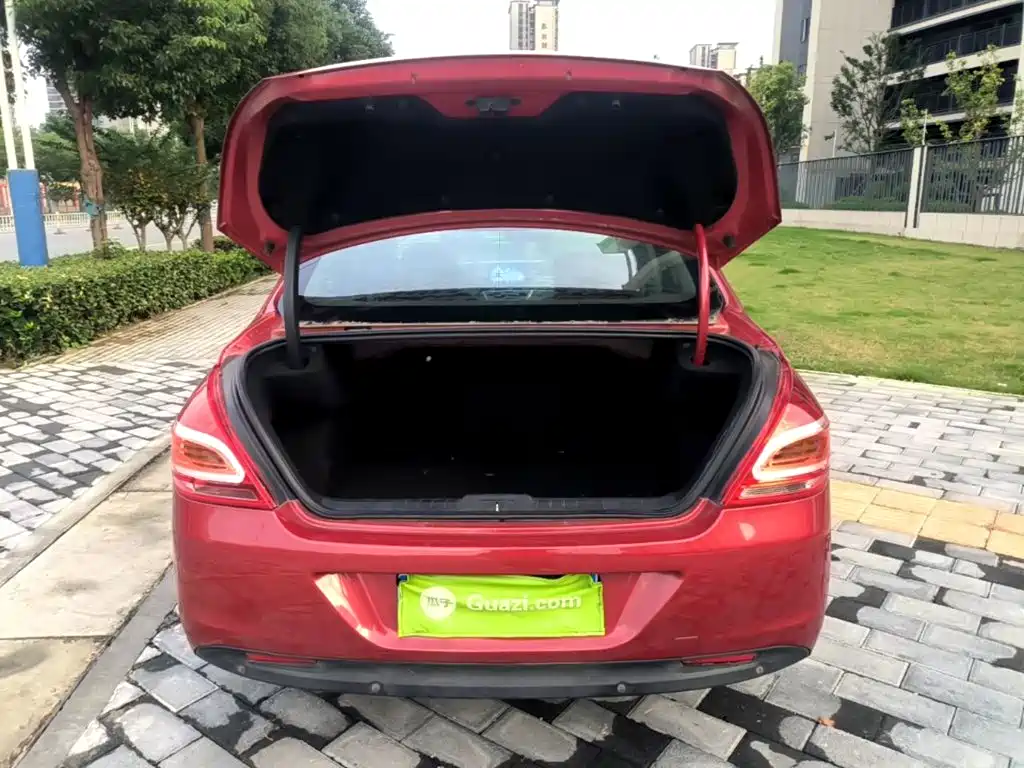 Peugeot 308 2017 2014 Model Joy Edition Classic 1.6L Manual Superior Style