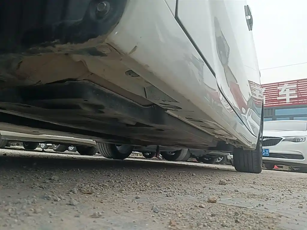 Toyota Avalon 2019 2.0L XLE Premium Edition (China VI) фото 22