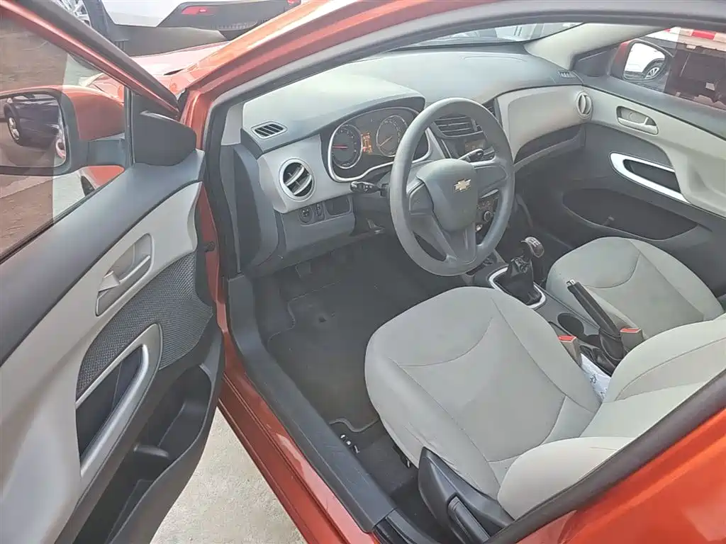Chevrolet Sail 2015 Sail 3 1.3L Manual Ideal Edition фото 16