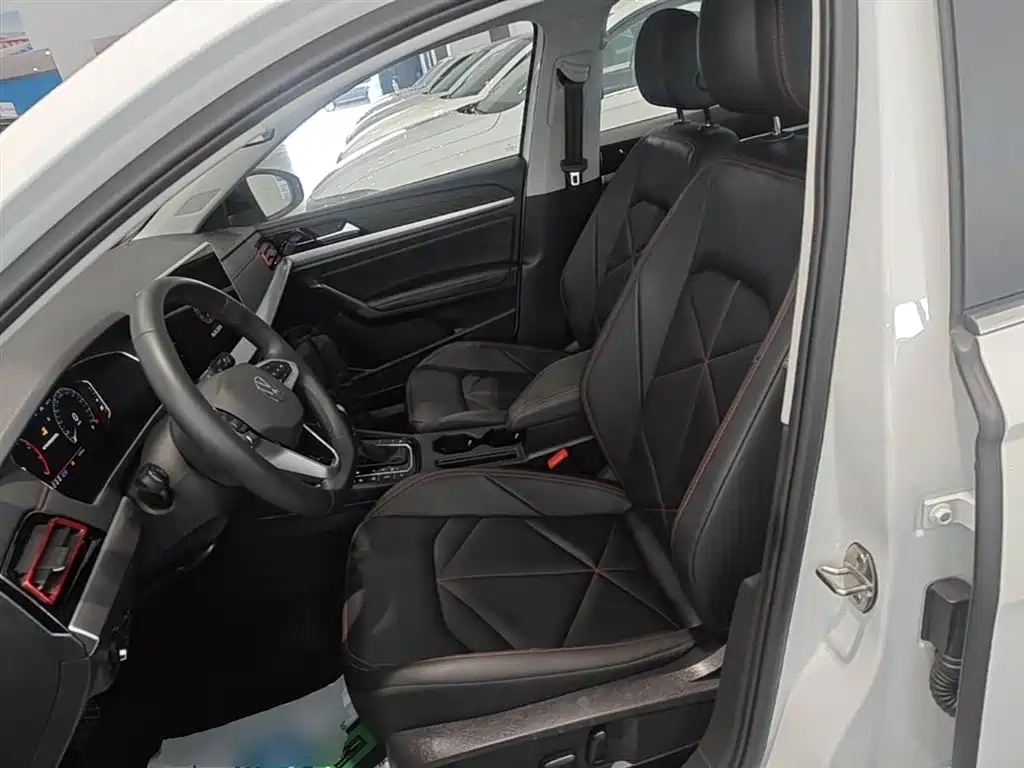 Volkswagen Lavida 2024 Model 300TSI DSG Starlight Leading Edition фото 15