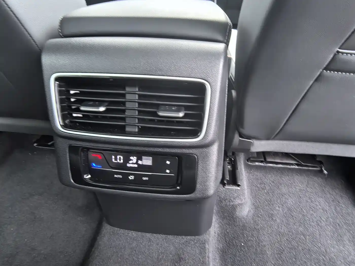 Volkswagen Talagon 2023 380TSI 4WD R-Line Touring Edition фото 6