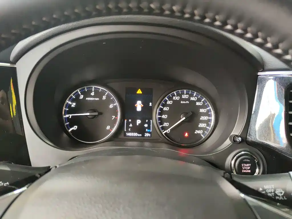Photo 8 - Mitsubishi Outlander
