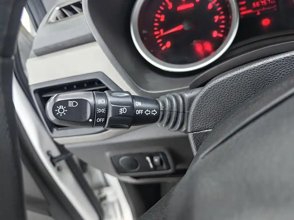 Фото 21 - Wuling Motors Wuling Hongguang