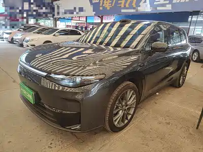 Leapmotor C10