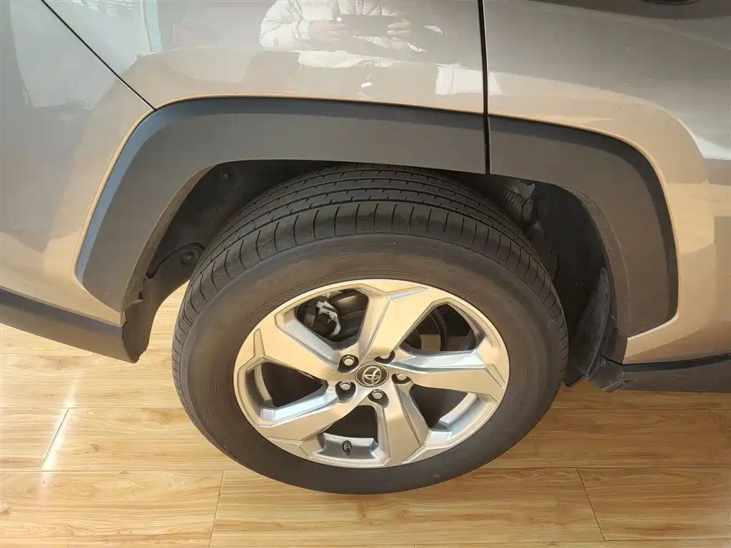 Toyota RAV4 Rongfang 2022 2.0L CVT 2WD Trend Plus Edition фото 25